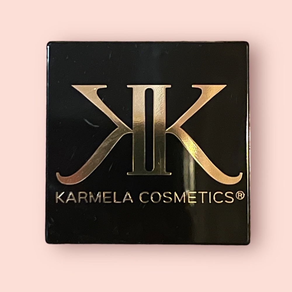 Karmela Cosmetic Eyeshadow